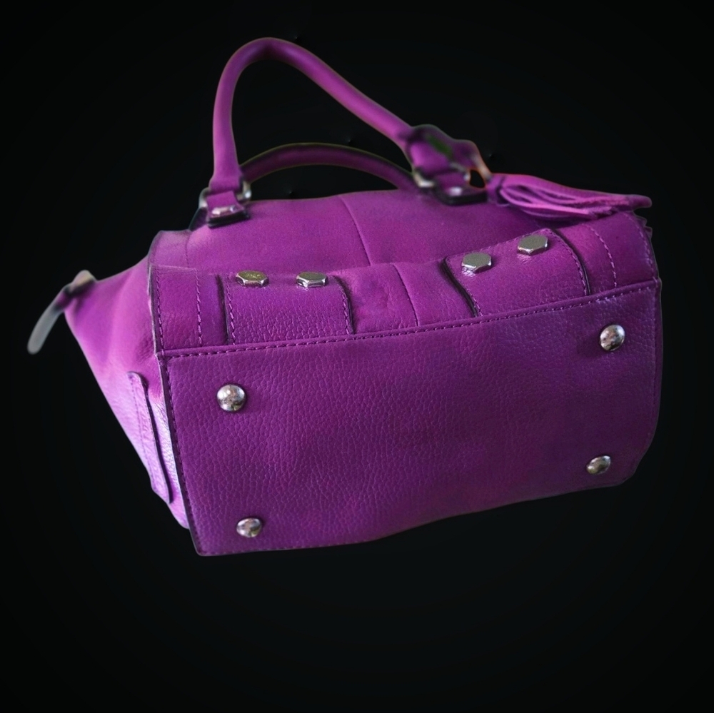 Tignello Pretty Leather Purple Women's Handbag. - Picture 7 of 12
